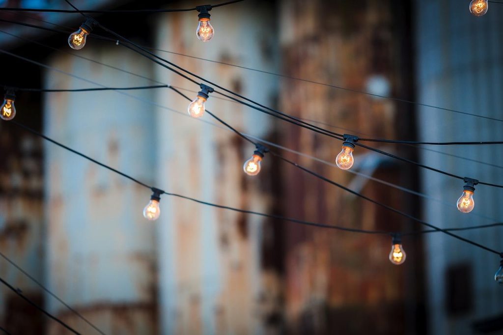 Stroomstoring Spijkenisse impact op huishoudens en bedrijven, gemeenschap toont veerkracht en solidariteit