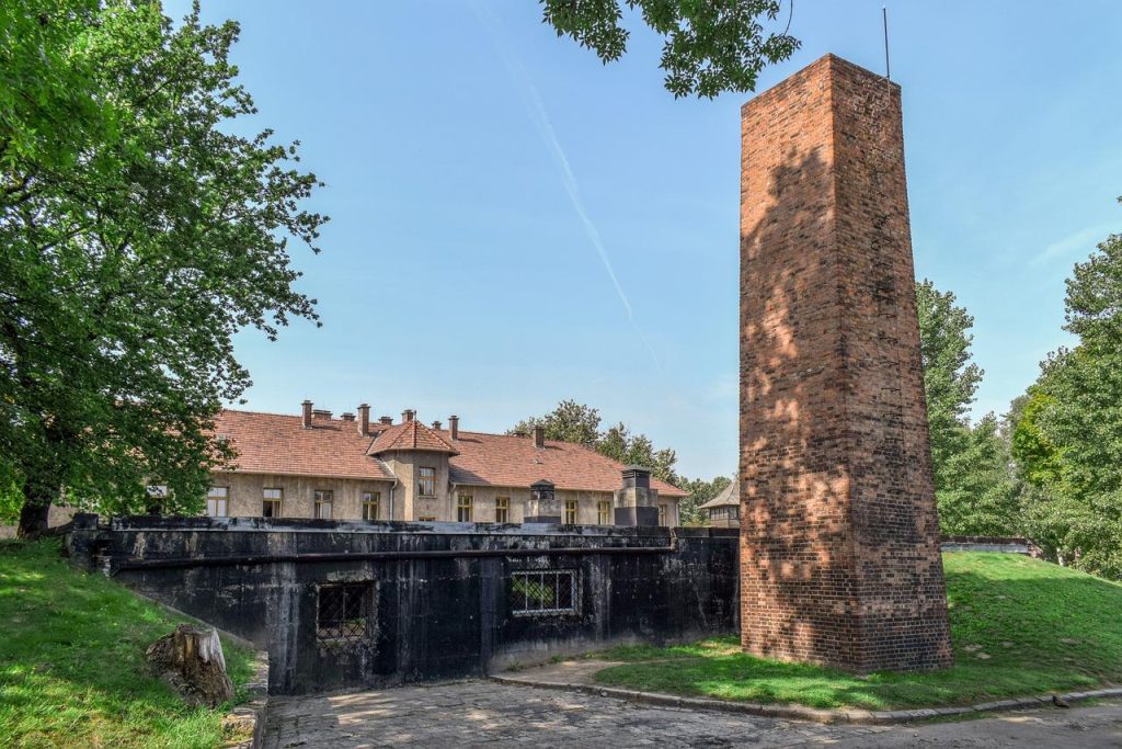 Crematorium in Hoogvliet met serene omgeving voor respectvolle afscheidsplechtigheden en persoonlijke ceremonies